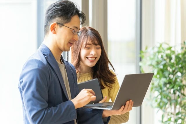 紙のホワイトボードはもう時代遅れあなたの会社を変える電子ホワイトボード革命